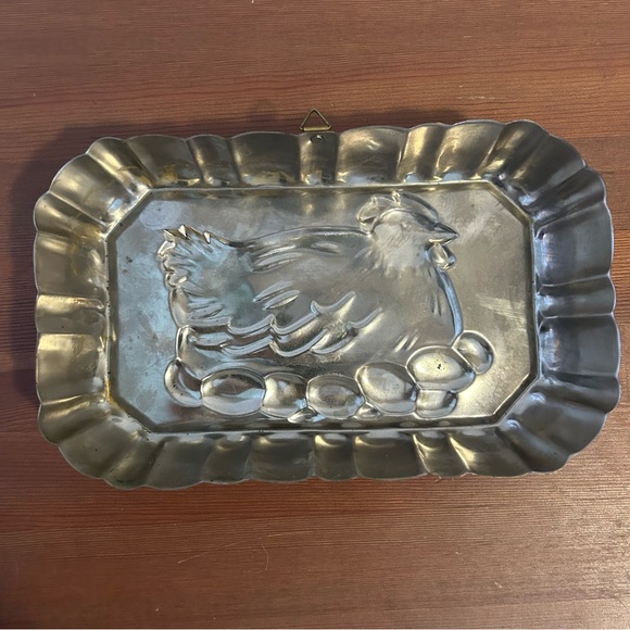 Vintage Copper Chicken Hen with Eggs Cake Mold - Picture 4 of 8